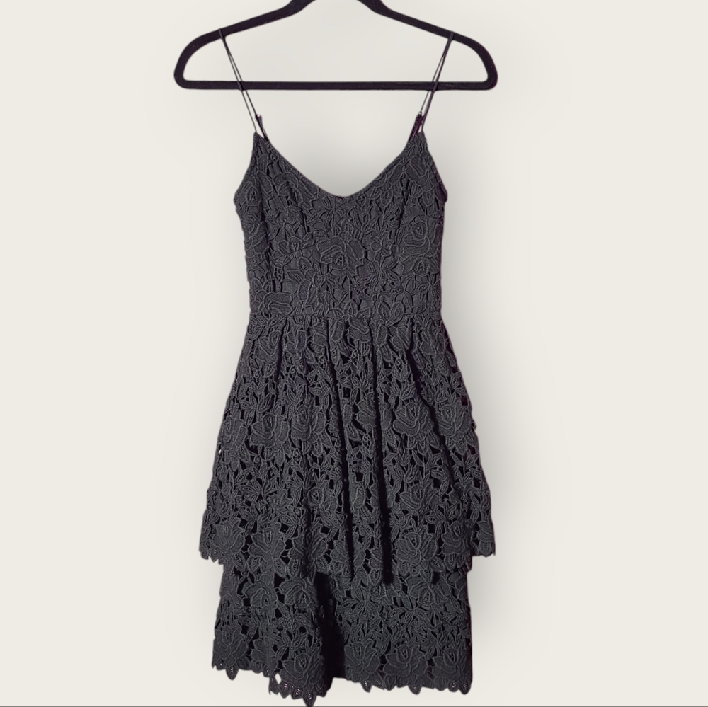 H&M lace dress